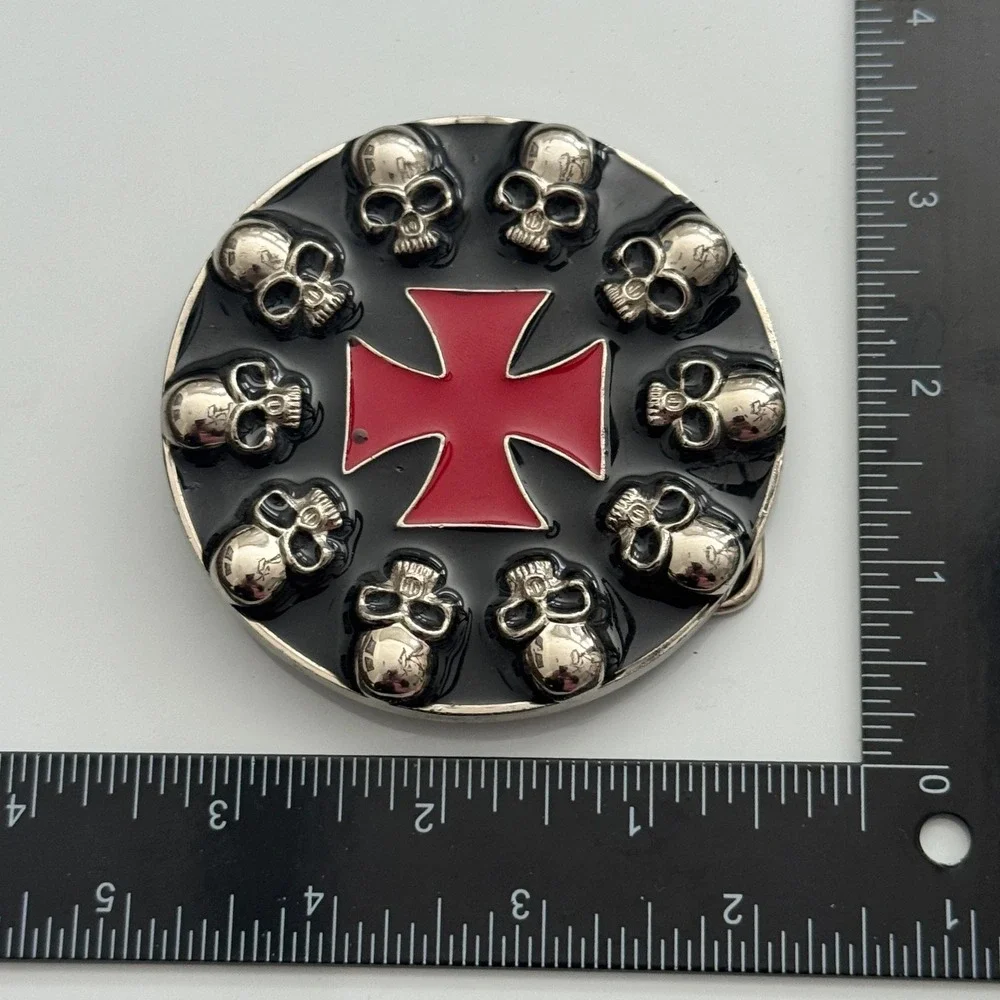 Round Skull Knights Templar Cross Belt Buckle‎ Silver Tone Black Red Metal